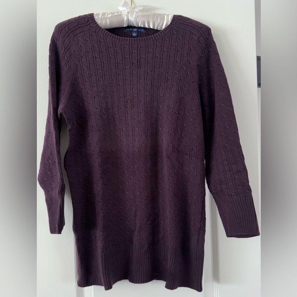 Cable Knit GAP Sweater w/ 3/4 sleeves - Plum